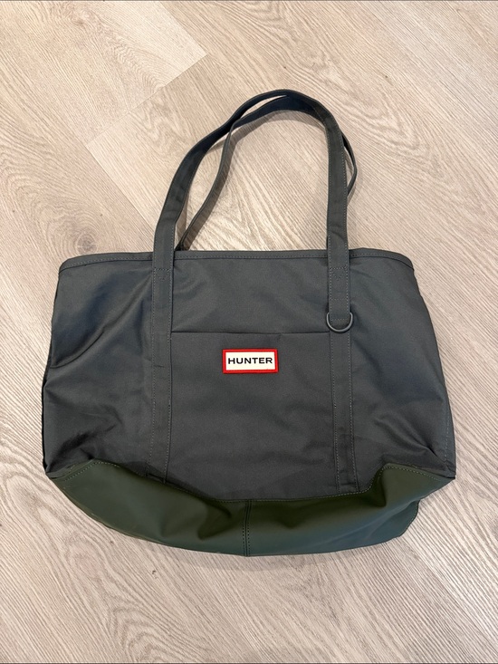 Hunter Handbags - NWT Hunter Campus Tote
